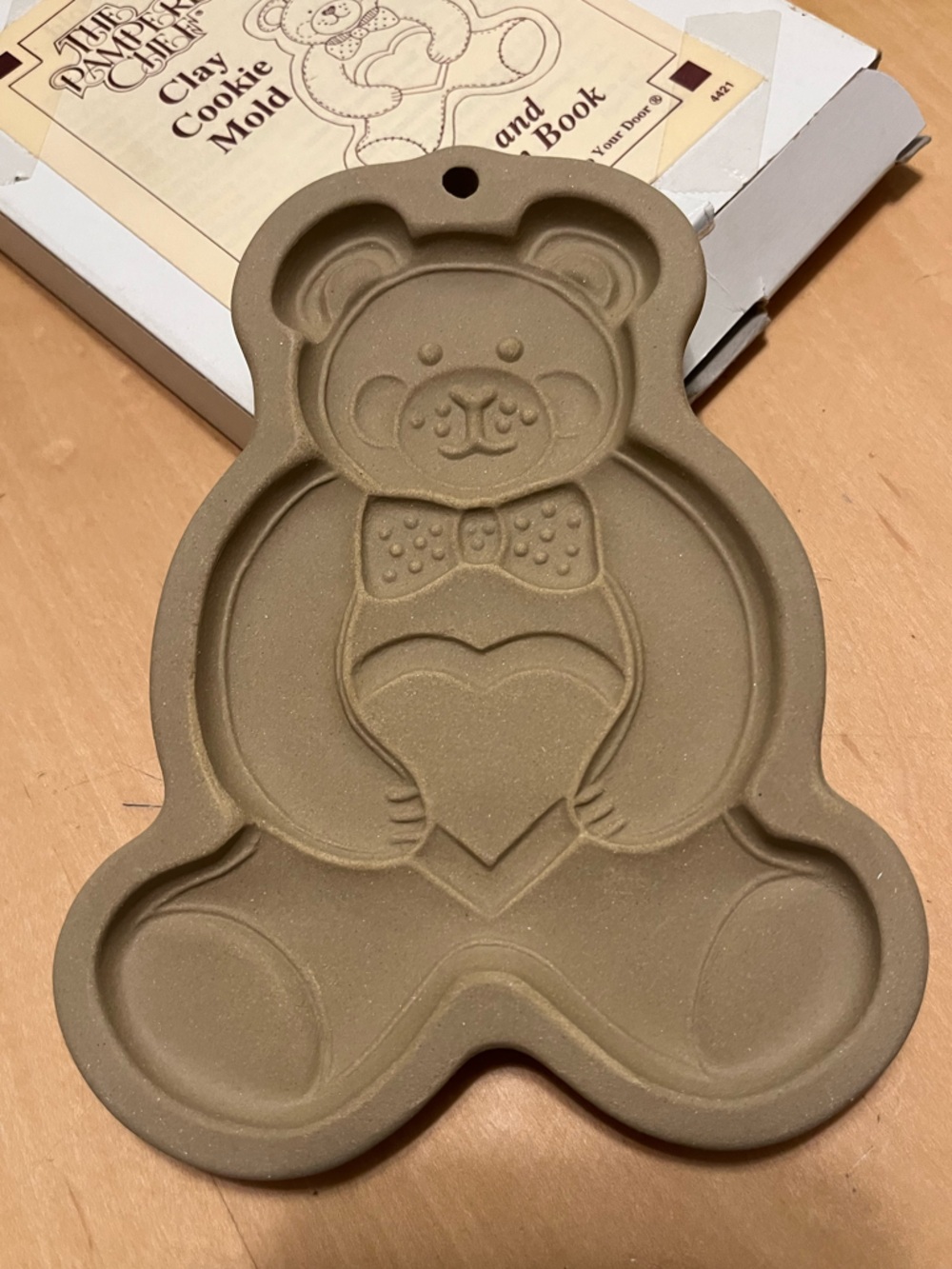 The Pampered Chef Teddy Bear Heart Clay Cookie Mold